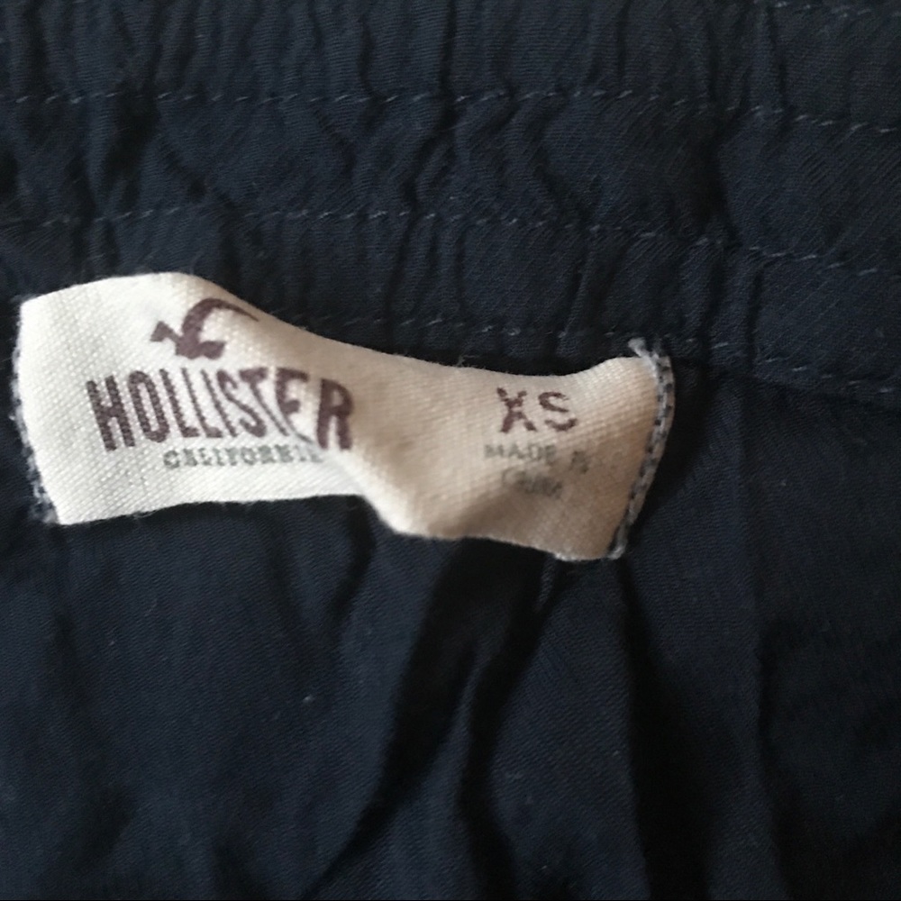 Hollister Ruffled Peplum Top - Picture 3 of 4
